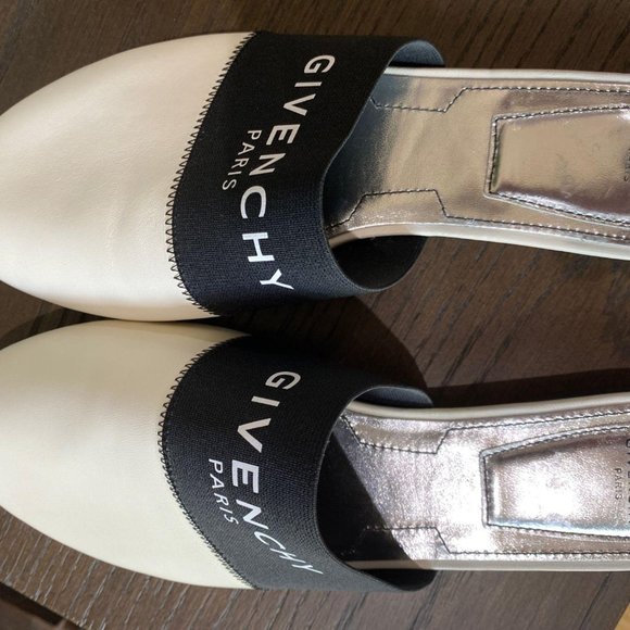 (Sold) Givenchy Bedford Flat Leather Mules Cream - Picture 11 of 12